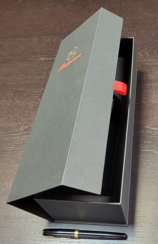 6314+6315.3 cutie cu suport burete pentru sticla vin-1