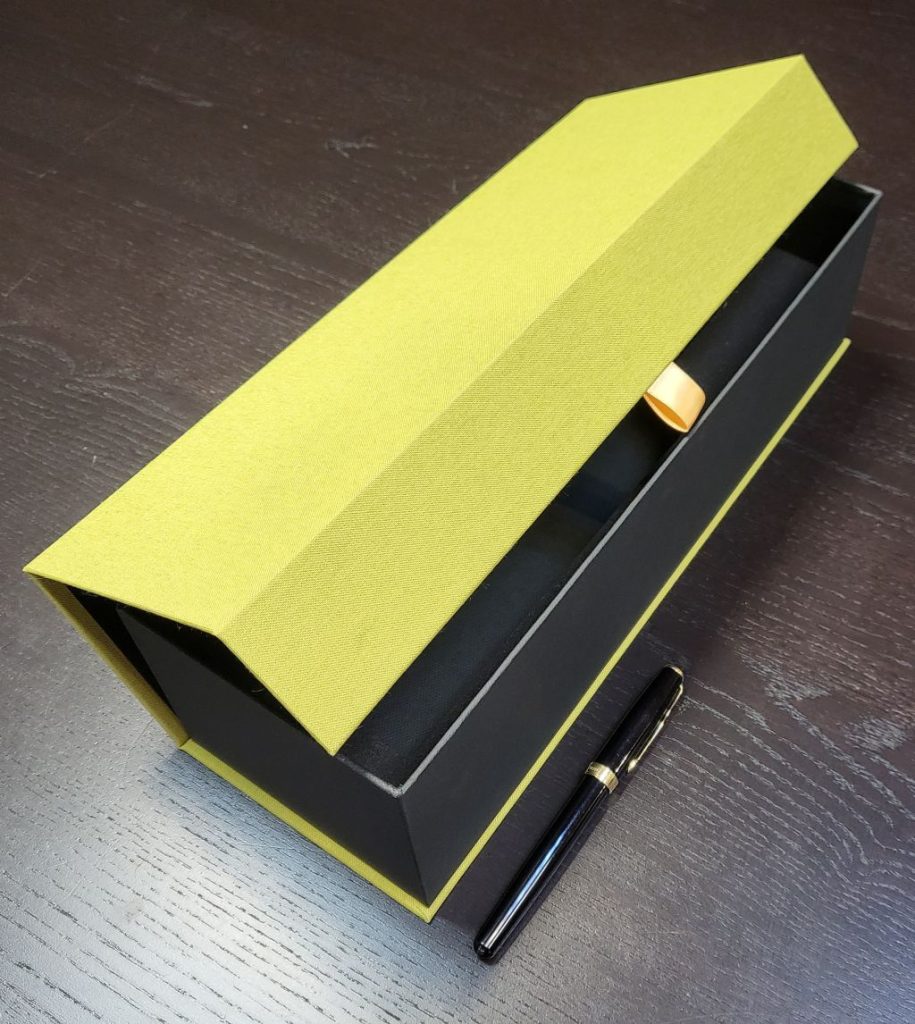 6314cutie textil+6315.2insert burete sticla vin1