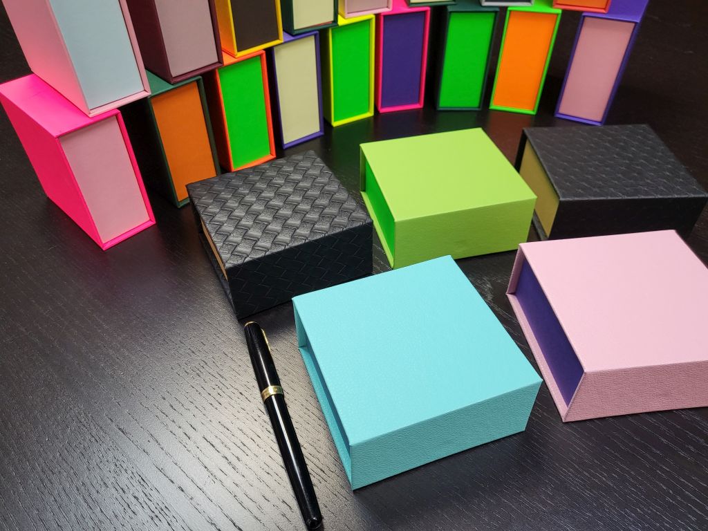 6561-Cutie bijuterii 90x90x40mm-piele-4